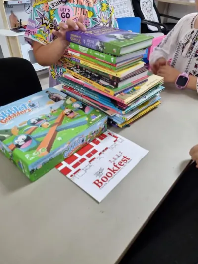 La Bookfest, fiecare copil și-a ales singur cartea — fotografie 1