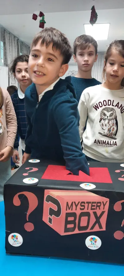 Cutiile surpriză, cu provocări educative înăuntru — fotografie 2