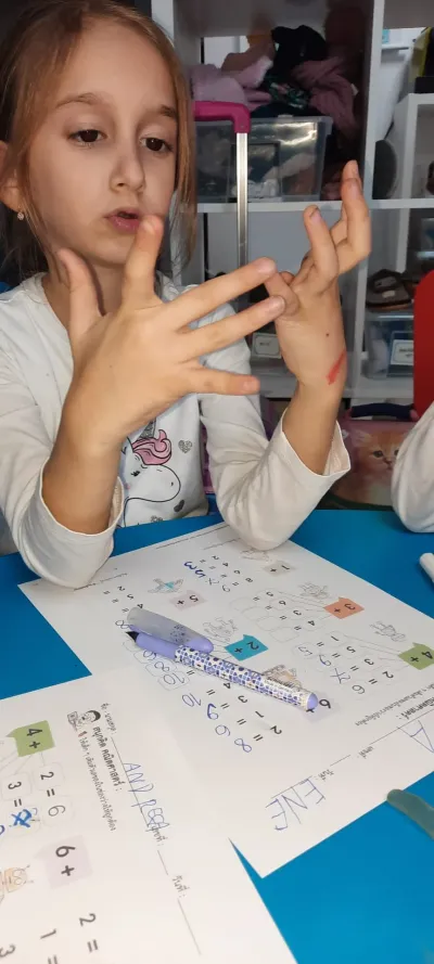 Cutiile surpriză, cu provocări educative înăuntru — fotografie 7