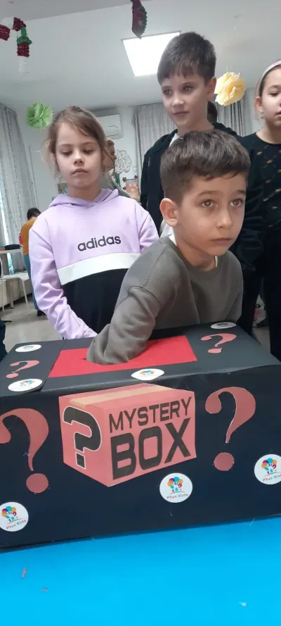 Cutiile surpriză, cu provocări educative înăuntru — fotografie 15