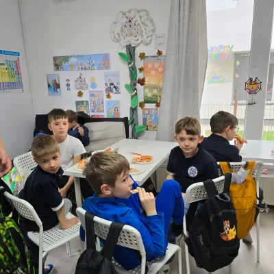 Mărțișoare, un târg și o petrecere cu pizza — fotografie 27