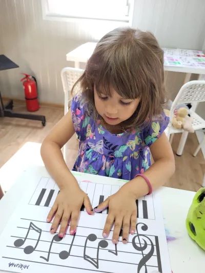 Săptămâna 6: arta în toate formele ei, de la culoare la saxofon — fotografie 24