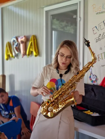 Săptămâna 6: arta în toate formele ei, de la culoare la saxofon — fotografie 31