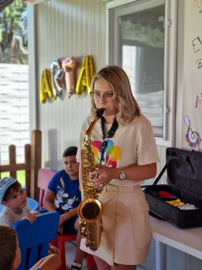 Săptămâna 6: arta în toate formele ei, de la culoare la saxofon — fotografie 32