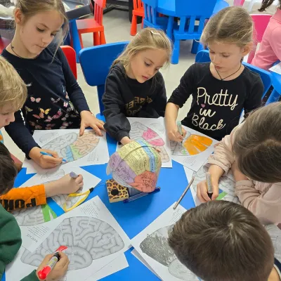 „Sâmbăta Părinților”: opt ore de timp liber și corpul uman — fotografie 31