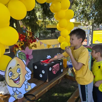 Yellow Friday, cu limonadă și Mystery Box — fotografie 17