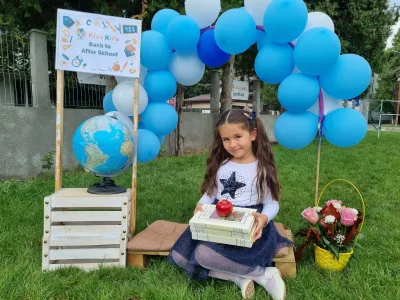 Prima săptămână de școală, cu borcănașul de bomboane de curaj — fotografie 15