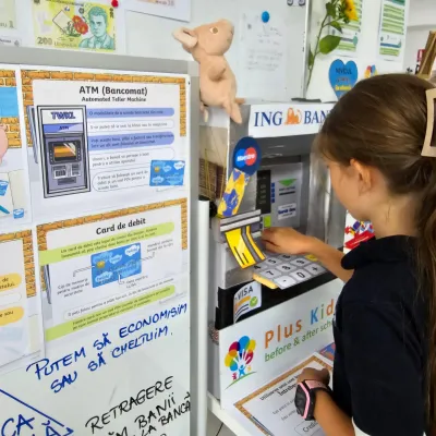 Bănuți, carduri personalizate și târgul PlusKids — fotografie 14