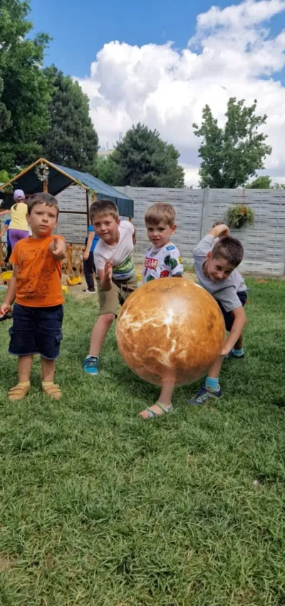 How the 2024 Summer School was built: ten themed weeks — photo 26