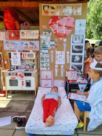 How the 2024 Summer School was built: ten themed weeks — photo 78