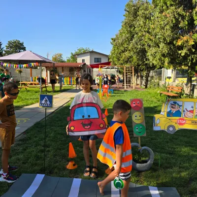 Week 6: road safety, with a practical course in the yard — photo 15