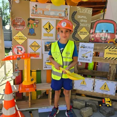 Week 6: road safety, with a practical course in the yard — photo 32