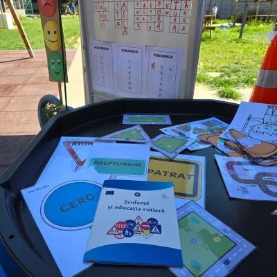 Week 6: road safety, with a practical course in the yard — photo 49