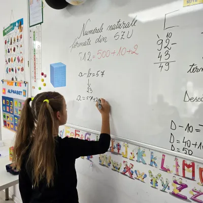 De Ziua Educației, pregătire suplimentară cu elevii de clasa a II-a — fotografie 12