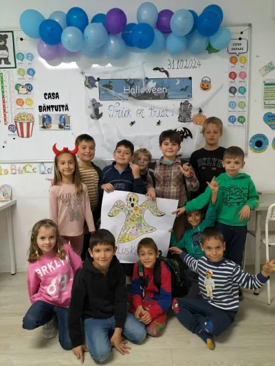 Autumn holidays: educational activities and Halloween preparations — photo 55