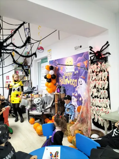The Halloween party: a costume parade and the witch's house — photo 28