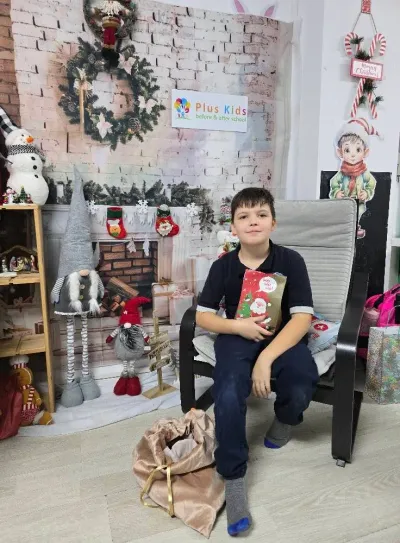 A început iarna: fulgi de nea, oameni de zăpadă și ghetuțe pregătite — fotografie 14