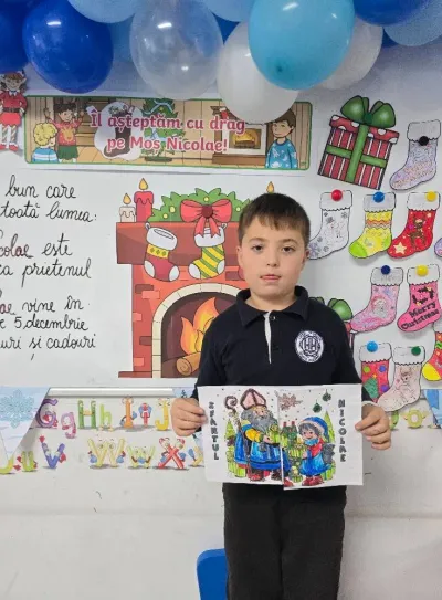 A început iarna: fulgi de nea, oameni de zăpadă și ghetuțe pregătite — fotografie 20